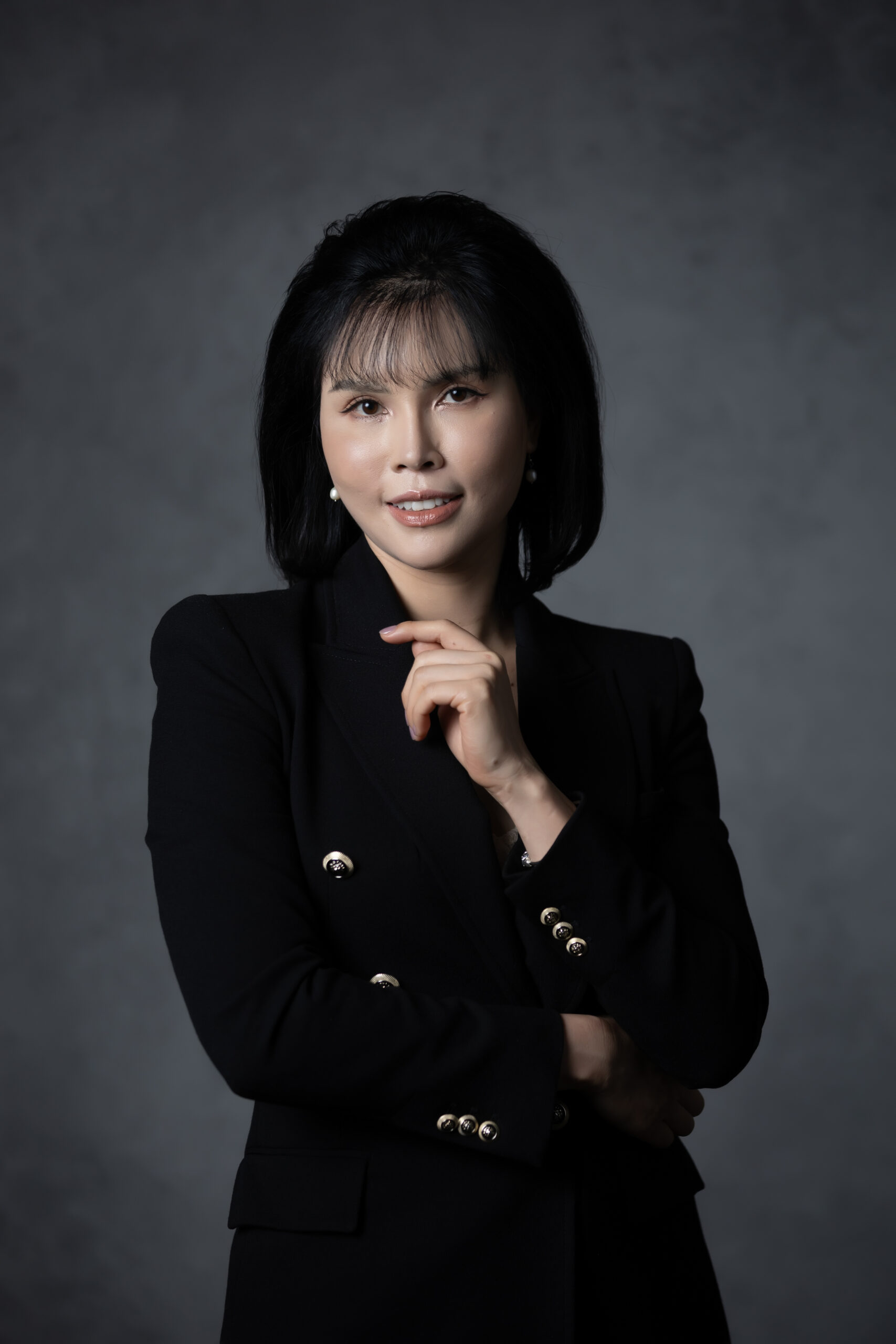 Thuy Truong portrait